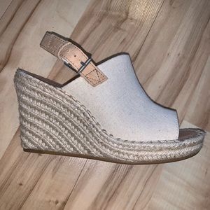 NWT Toms Monica Wedge Sandals